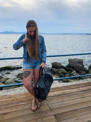 Анна Олейник