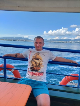 Дмитрий к